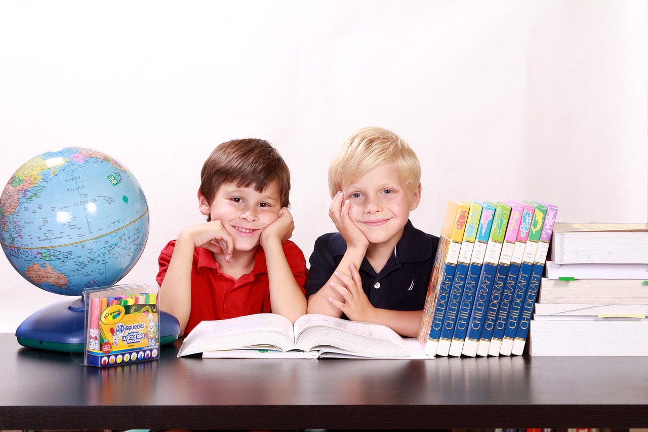 子供向けのプログラミングをオンラインで無料で学ぶ方法は？