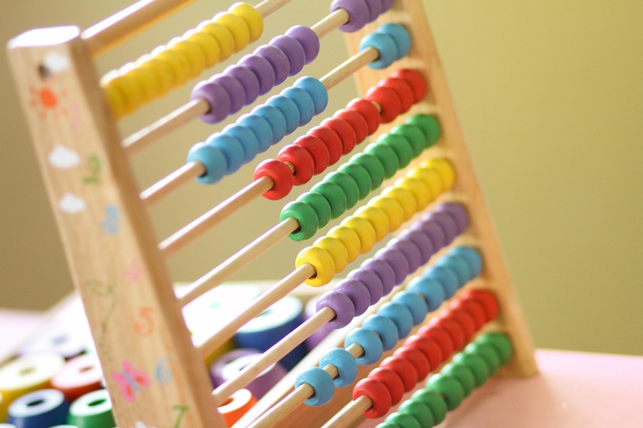 子供が楽しめるプログラミングiPadアプリは何ですか？